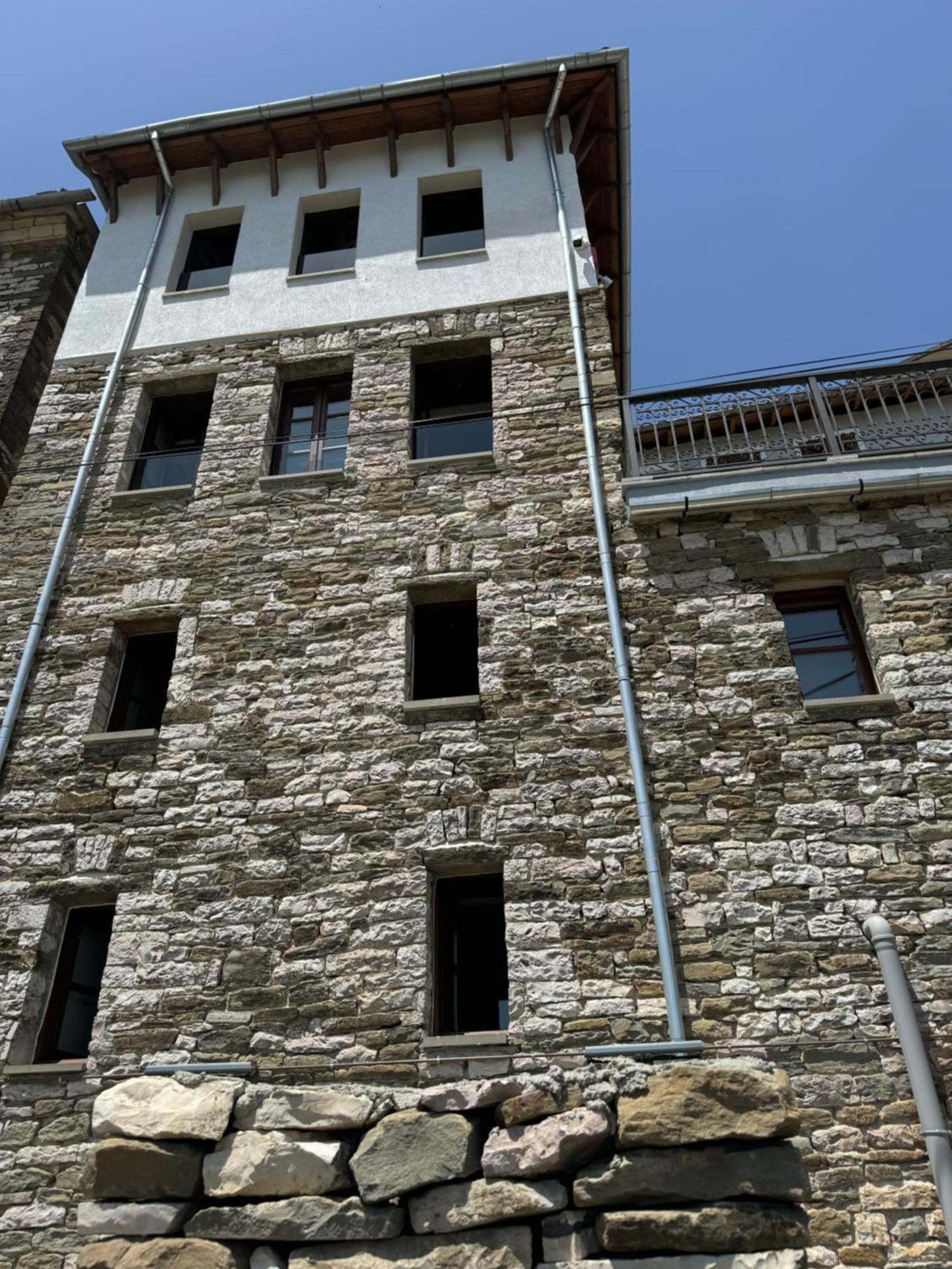 Dam Stone Boutique Hotel Gjirokastra Zewnętrze zdjęcie