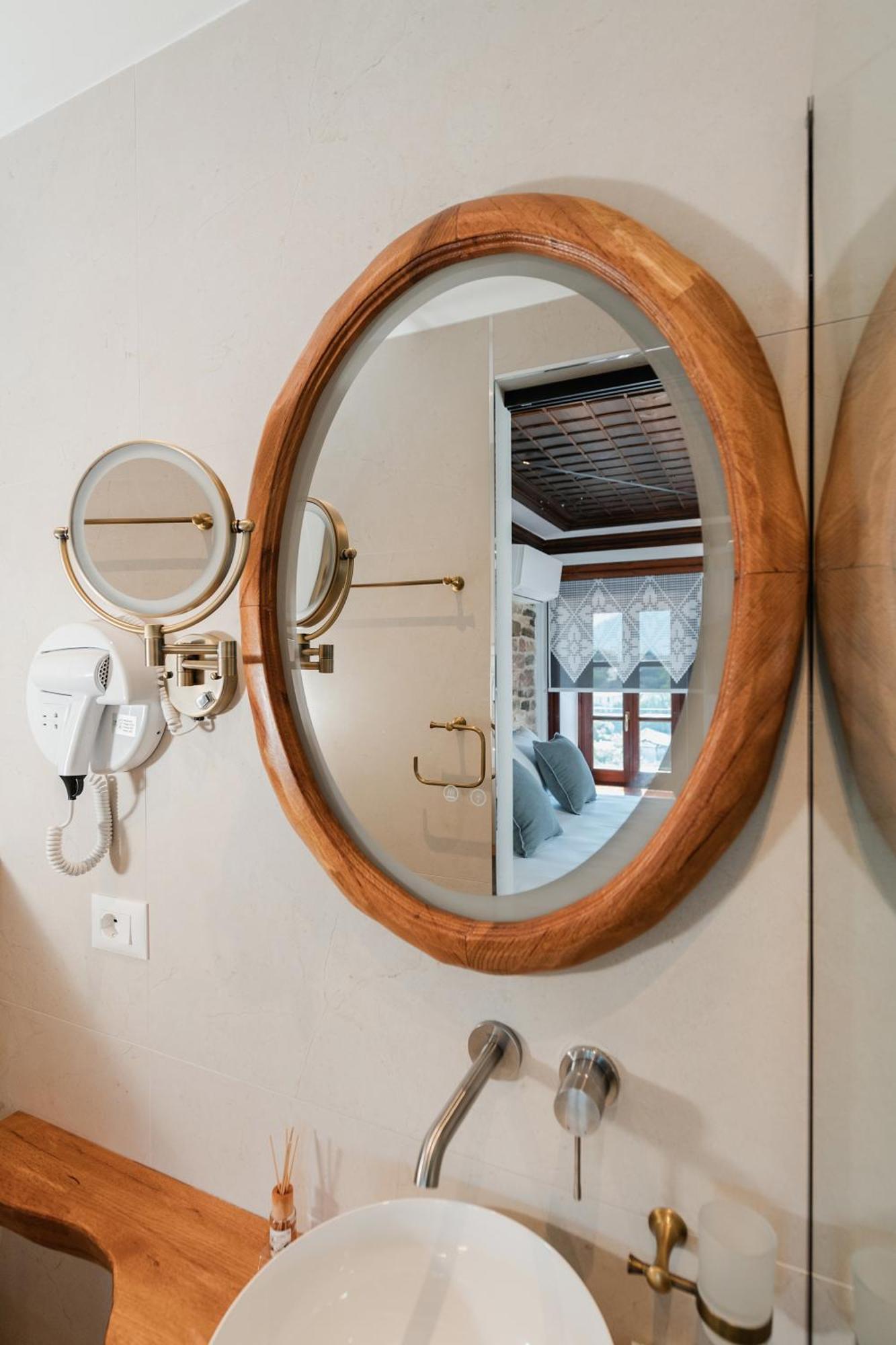 Dam Stone Boutique Hotel Gjirokastra Zewnętrze zdjęcie